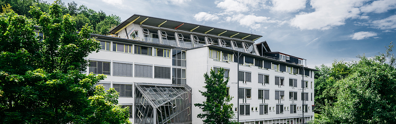 Das Bild zeigt das Studierendenwohnheim am Campus Braike