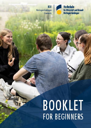 Erstiheft 2025 der HfWU in englischer Sprache