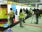 Auch das Fernsehen berichtete über die Bildungsmesse und zeigte während der Berichtserstattung aus Peking den deutschen Pavillion.