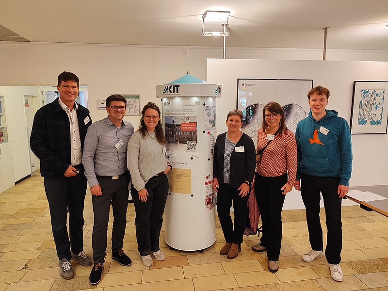 Mitarbeitende des BiodivRegio-Projekts bei der Tagung